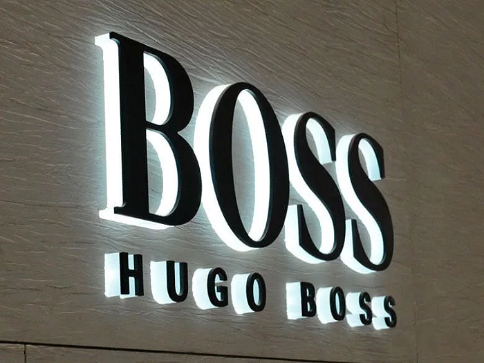 Объемные буквы с боковой подсветкой