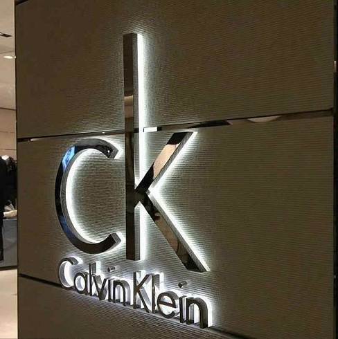 Объемные буквы из стали Calvin Klein